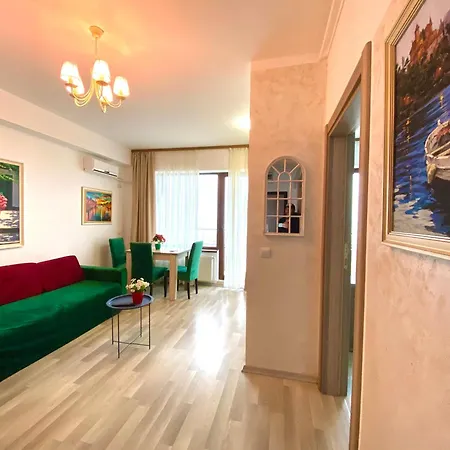 Aquamarine Summerland Apartment Mamaia