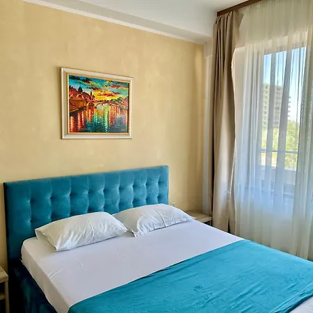 Aquamarine Summerland *