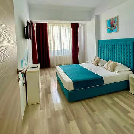 Aquamarine Summerland *