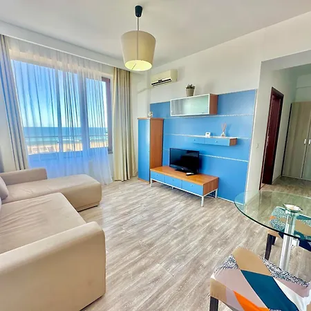 Aquamarine Summerland *